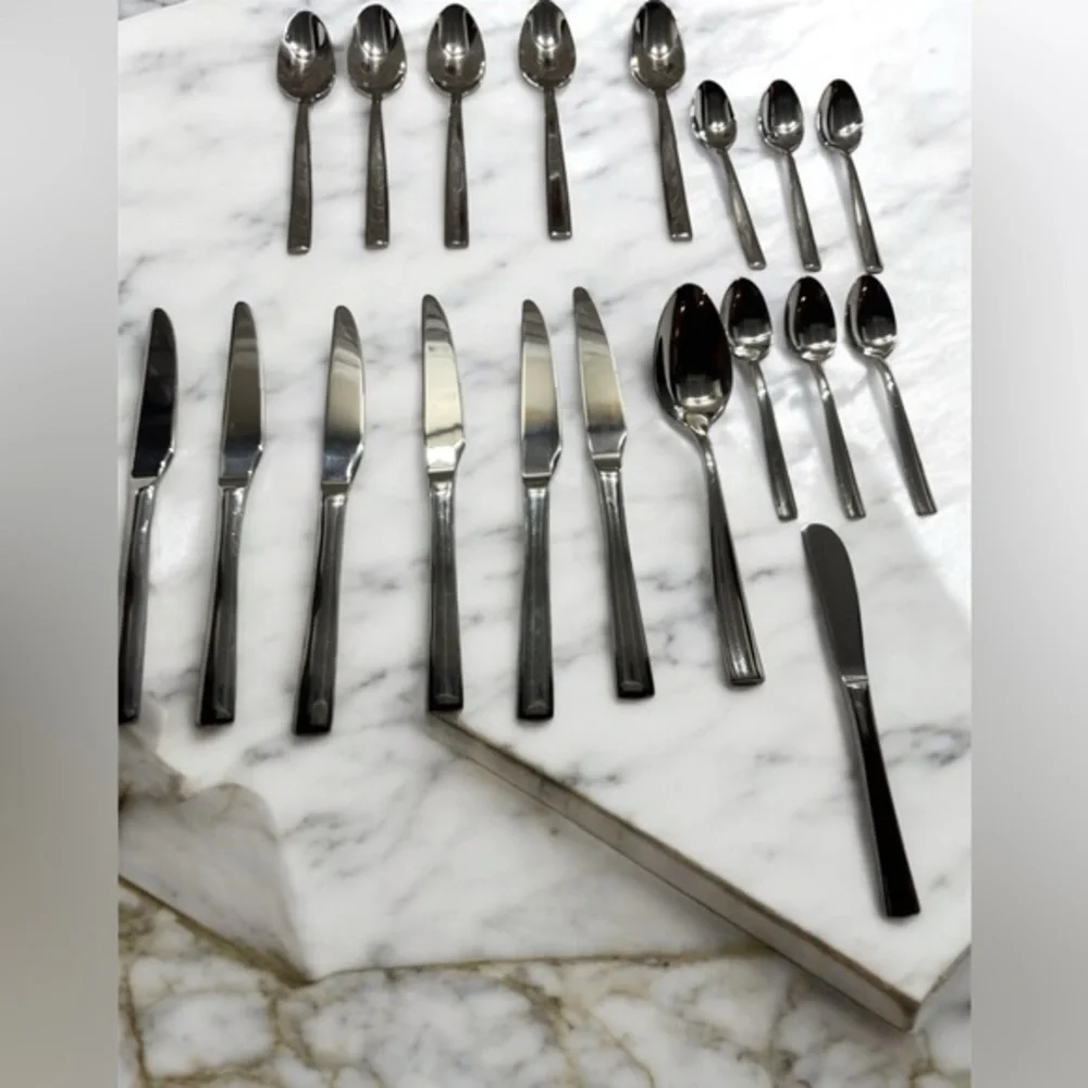 Fortessa Flatware Knives & Spoons‎